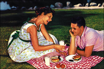 QP2 Picnic Couple